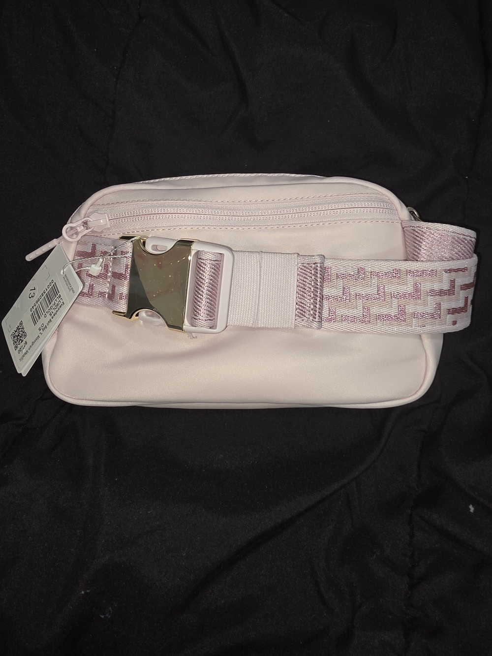 lululemon athletica Everywhere Belt Bag in Blissful Pink with Gold Hardware 1L